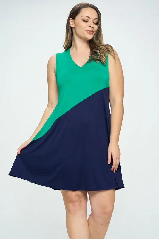 Plus Women's Sleeveless Colorblock Dress